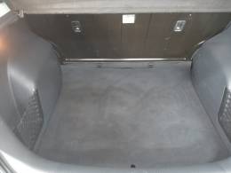 VOLKSWAGEN - SPACEFOX - 2017/2018 - Preta - R$ 56.900,00