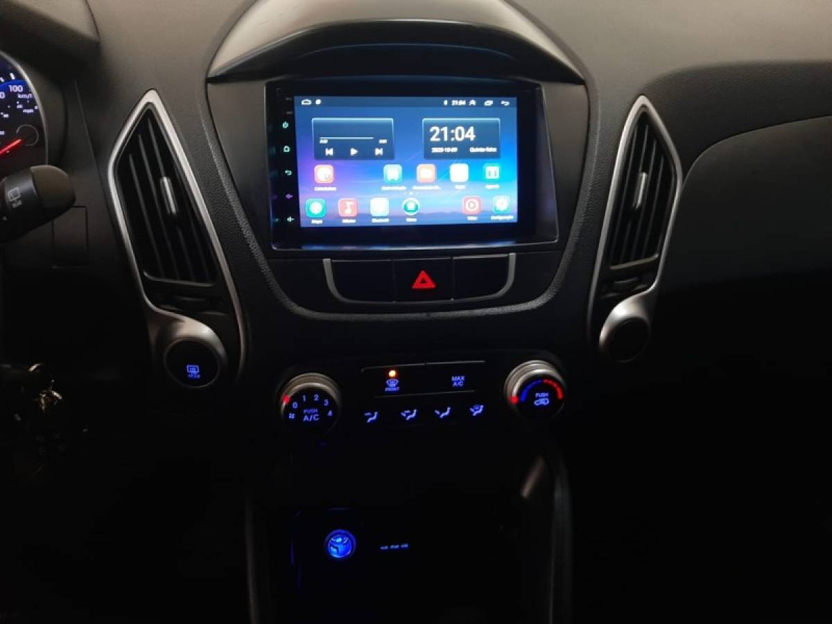 HYUNDAI - IX35 - 2010/2011 - Prata - R$ 59.900,00