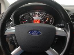 FORD - FOCUS - 2010/2011 - Prata - R$ 44.900,00