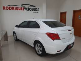 CHEVROLET - PRISMA - 2018/2019 - Branca - R$ 63.900,00