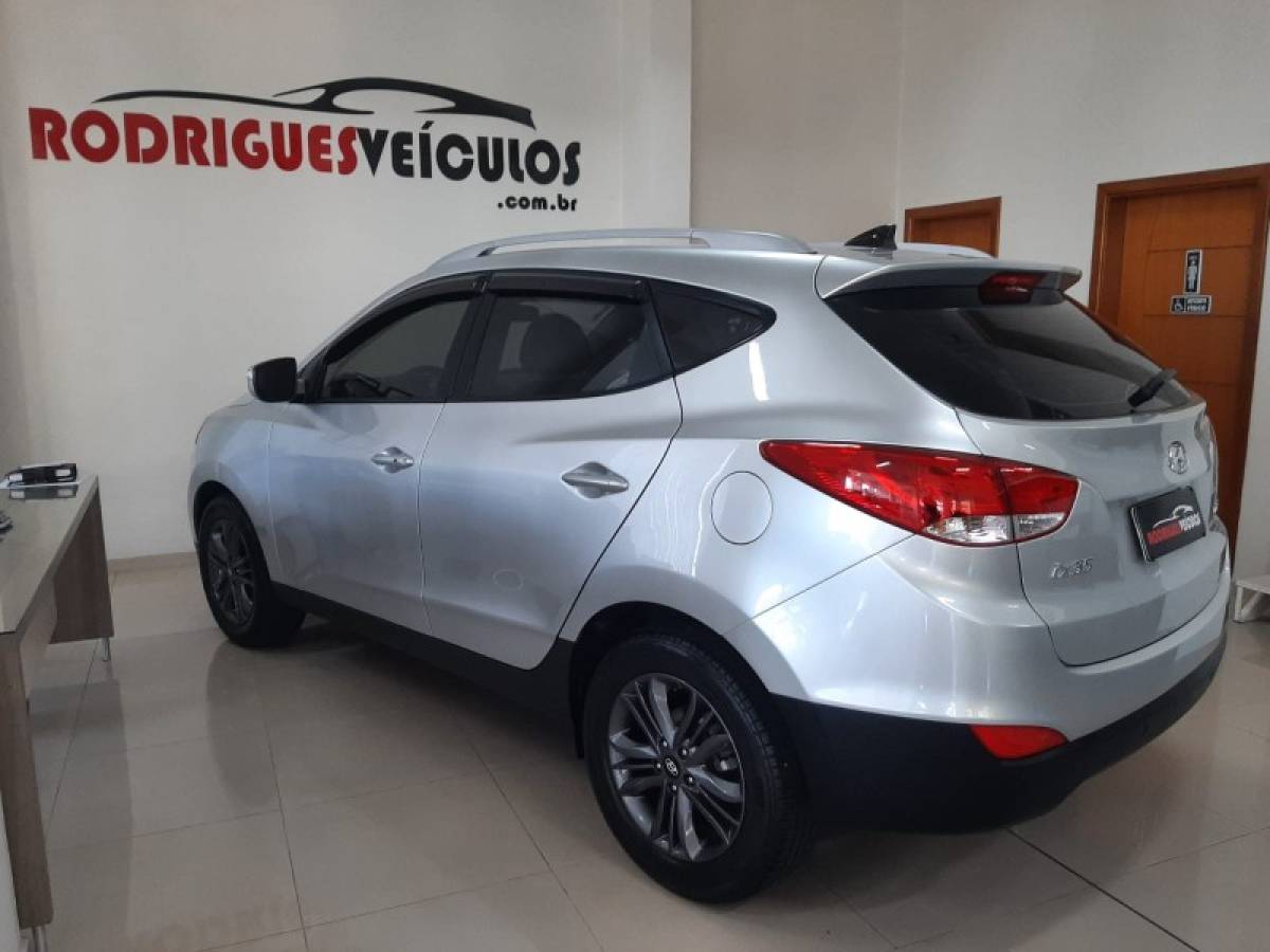 HYUNDAI - IX35 - 2020/2021 - Prata - R$ 98.900,00