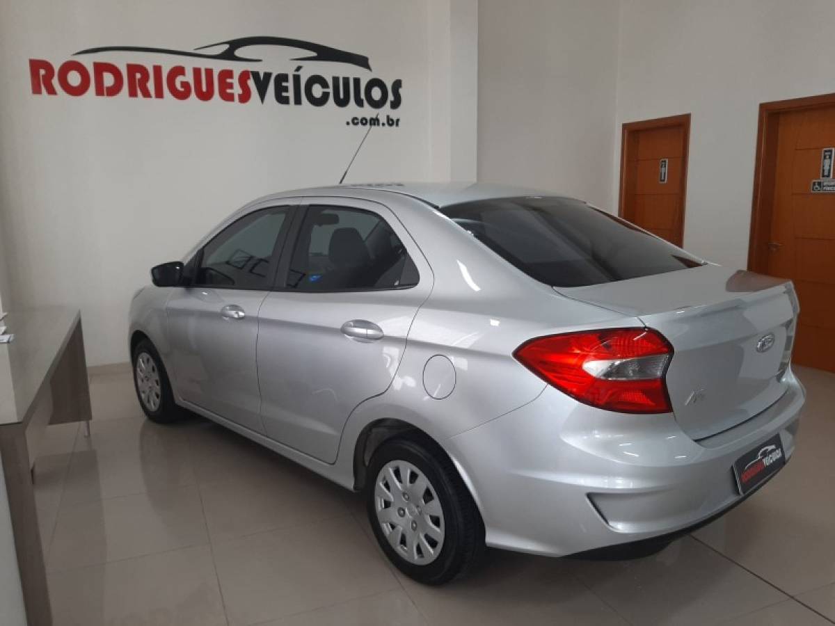 FORD - KA + - 2020/2021 - Prata - R$ 54.900,00