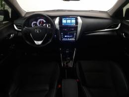 TOYOTA - YARIS - 2018/2019 - Branca - R$ 82.900,00