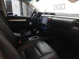 TOYOTA - HILUX - 2022/2022 - Branca - R$ 259.000,00