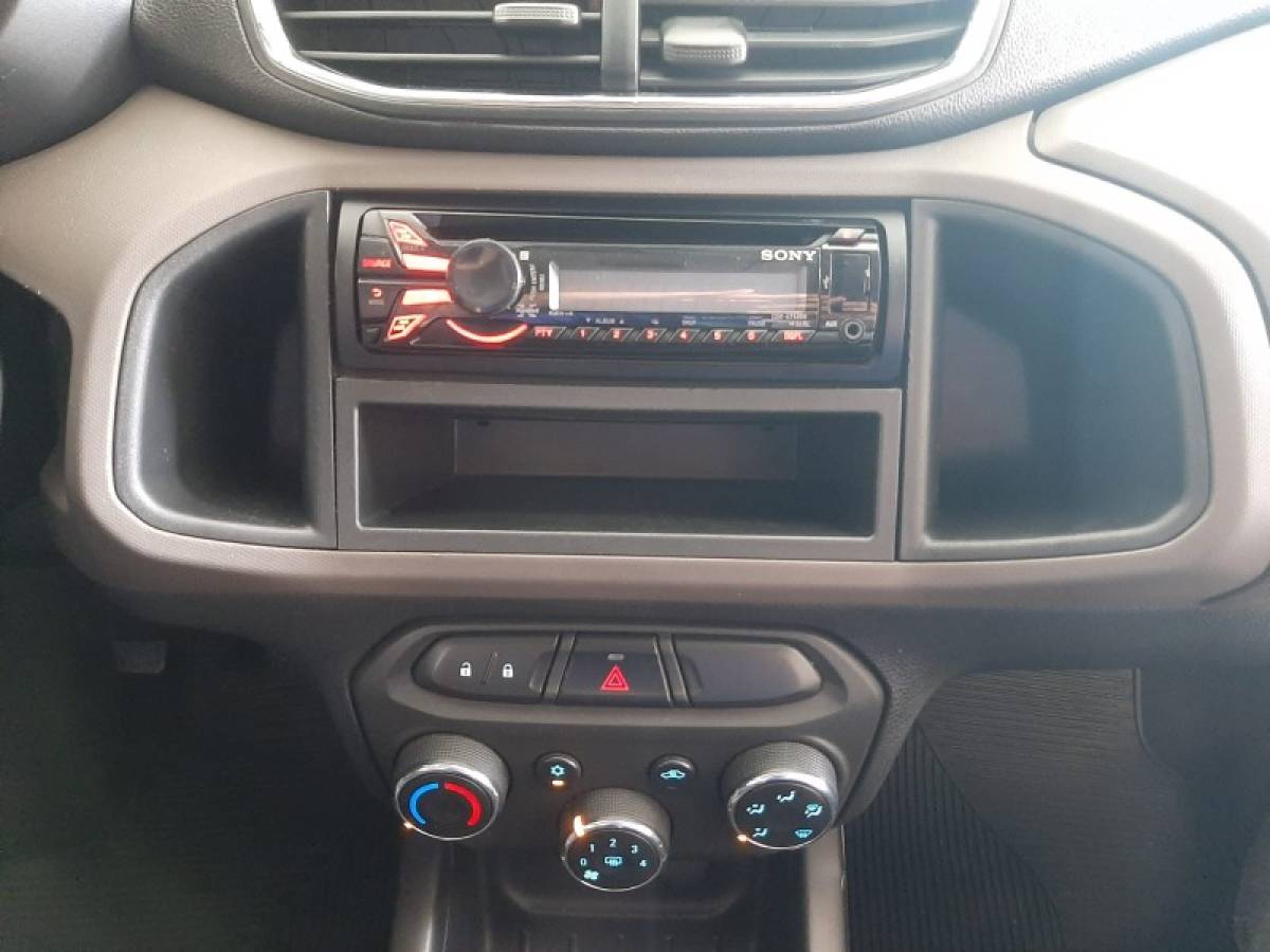 CHEVROLET - PRISMA - 2013/2013 - Cinza - R$ 44.900,00