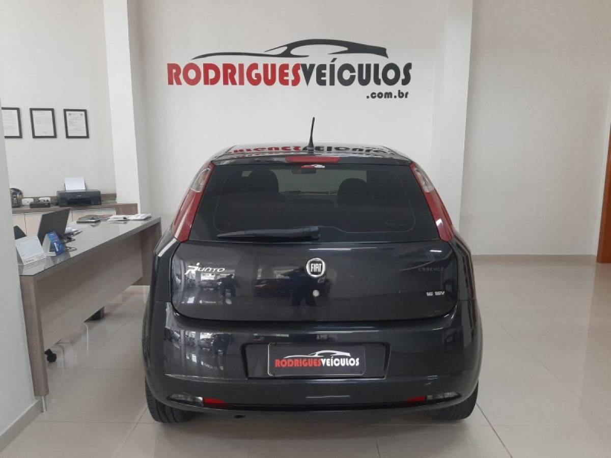FIAT - PUNTO - 2012/2012 - Preta - R$ 35.900,00
