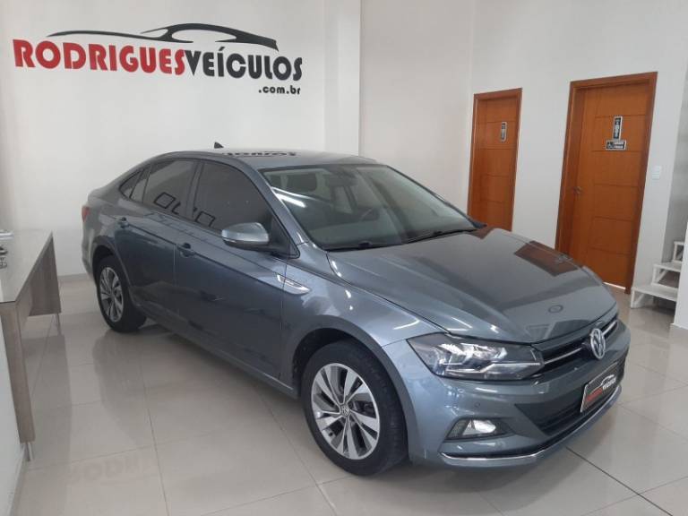 VOLKSWAGEN - VIRTUS - 2019/2019 - Cinza - R$ 82.900,00