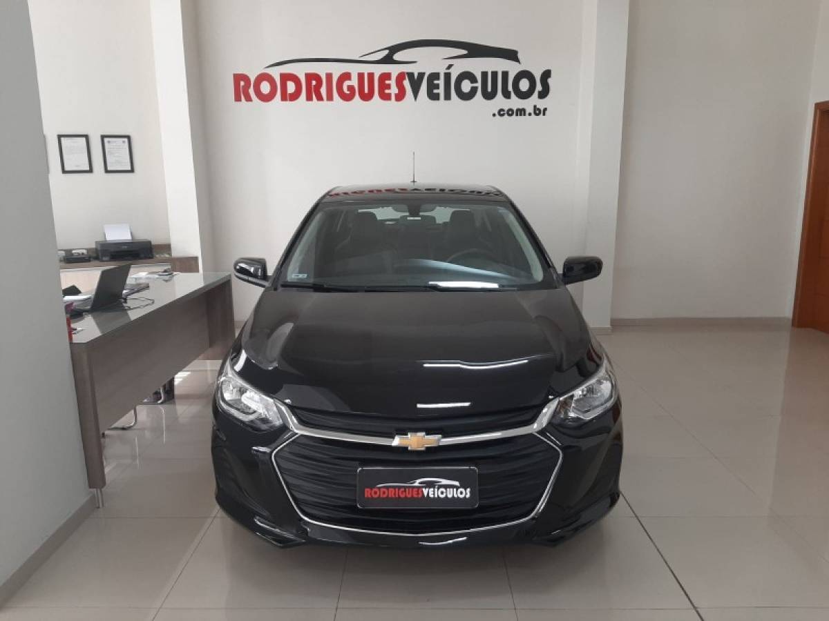 CHEVROLET - ONIX - 2023/2023 - Preta - R$ 75.900,00