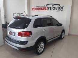 VOLKSWAGEN - SPACE CROSS - 2015/2015 - Prata - R$ 64.900,00