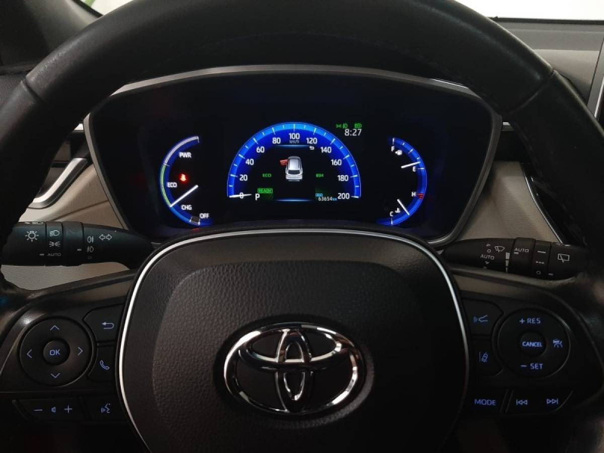 TOYOTA - COROLLA - 2023/2024 - Vermelha - R$ 175.000,00